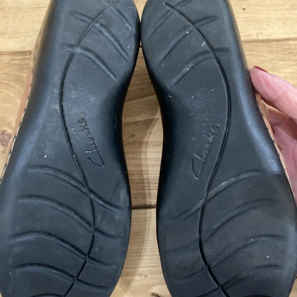 Clarks Leather upper shoes - Picture 6 of 6